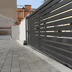 Spacious Renovated 2br Townhouse Cavour 41, Historic Centre オルビア