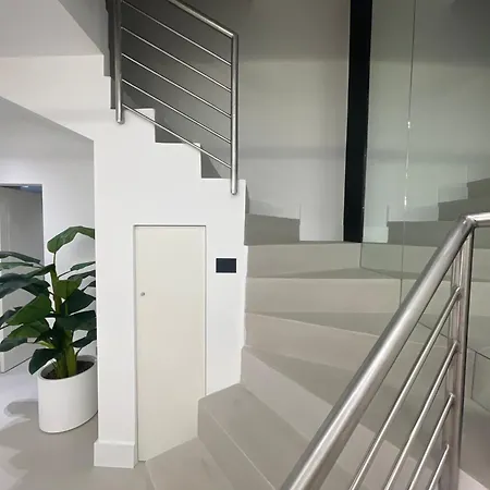 Apartment Fully Renovated 2br Spacious & Stylish Town House - Premium Location Olbia