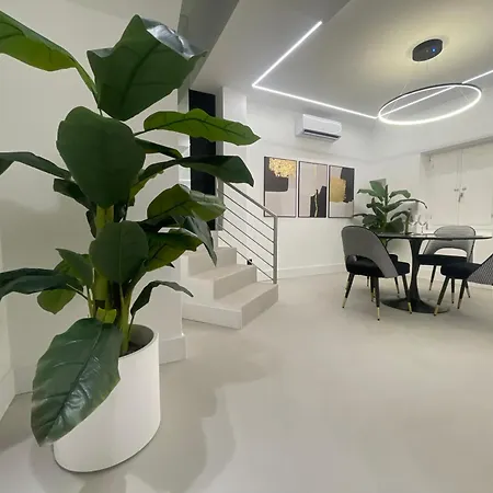 Fully Renovated 2br Spacious & Stylish Town House - Premium Location Olbia