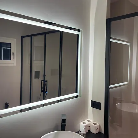 Fully Renovated 2br Spacious & Stylish Town House - Premium Location Apartment Olbia