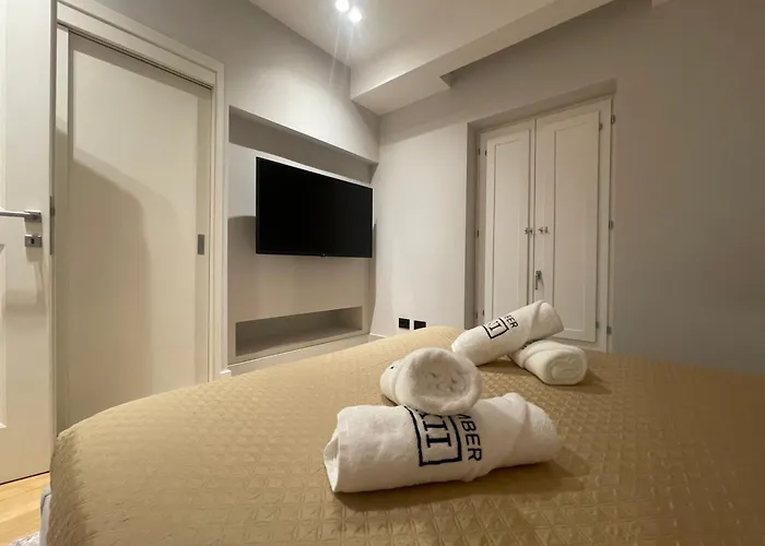 Fully Renovated 2br Spacious & Stylish Town House - Premium Location Daire