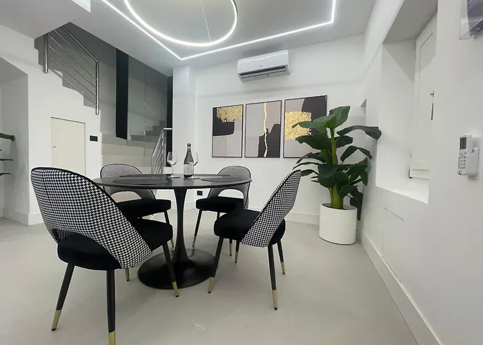 アパート Fully Renovated 2br Spacious & Stylish Town House - Premium Location